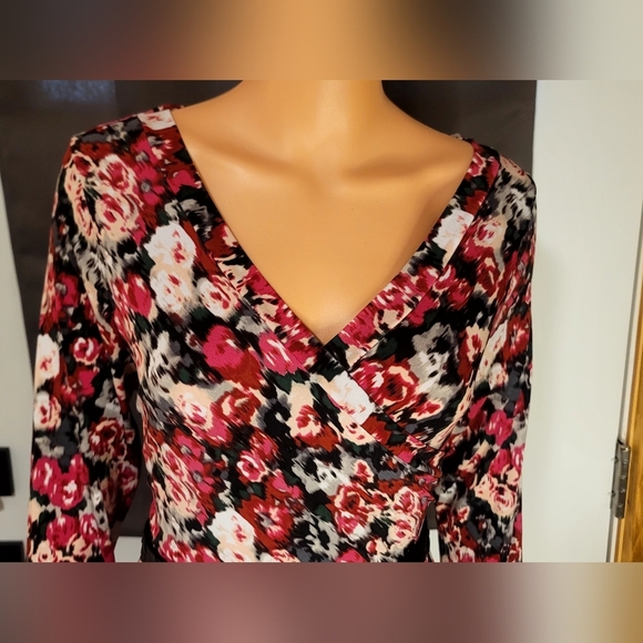 Pink Blush Gorgeous Floral Dress - Picture 4 of 8